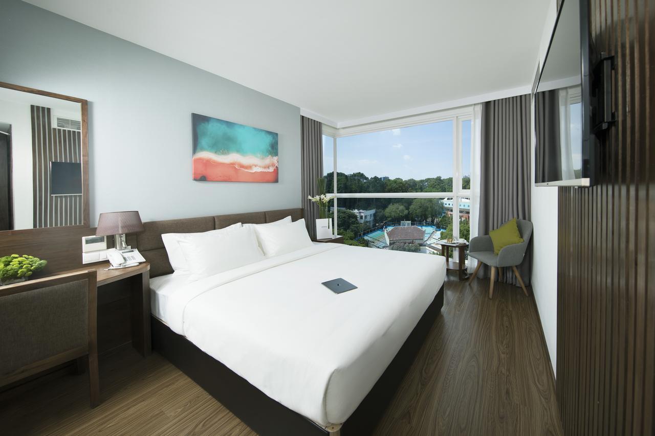The Blue Hotel Хошимін Екстер'єр фото