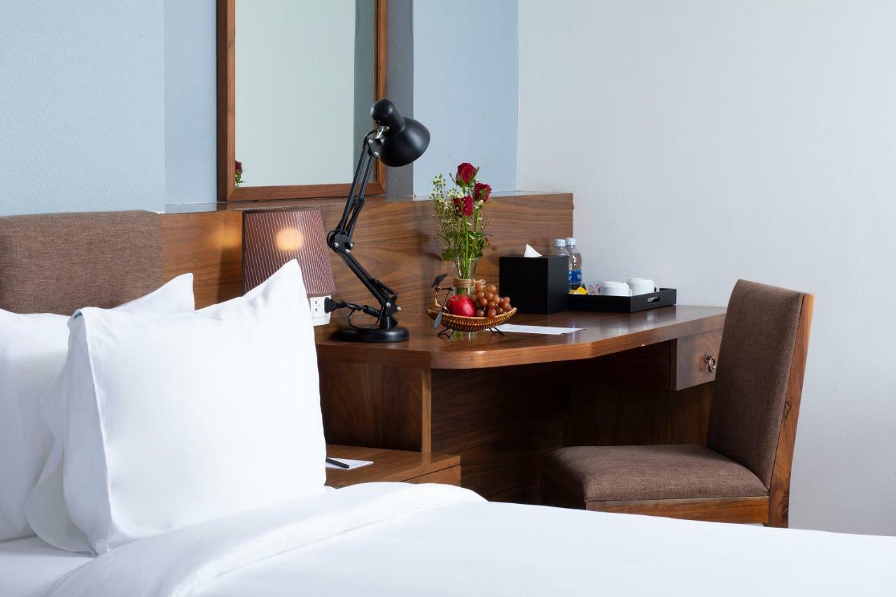 The Blue Hotel Хошимін Екстер'єр фото